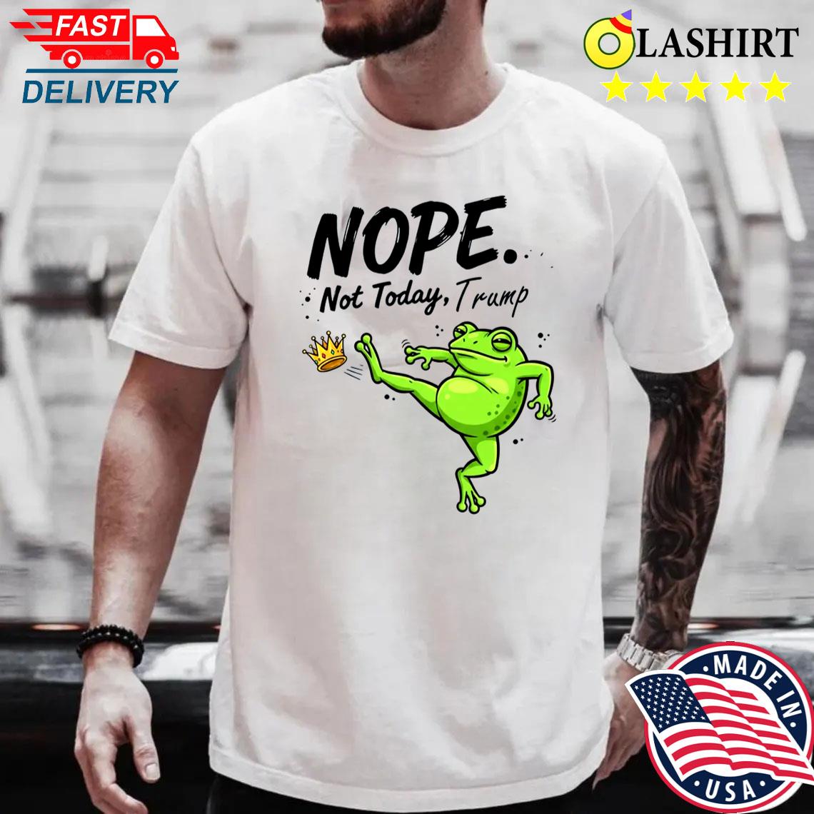 Funny Political Meme No King In America Frog T-shirt Best Sale