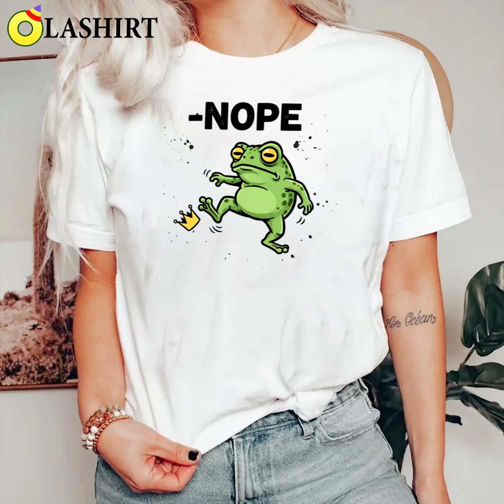 No King In America Frog Shirt, No King Shirt Classic Shirt