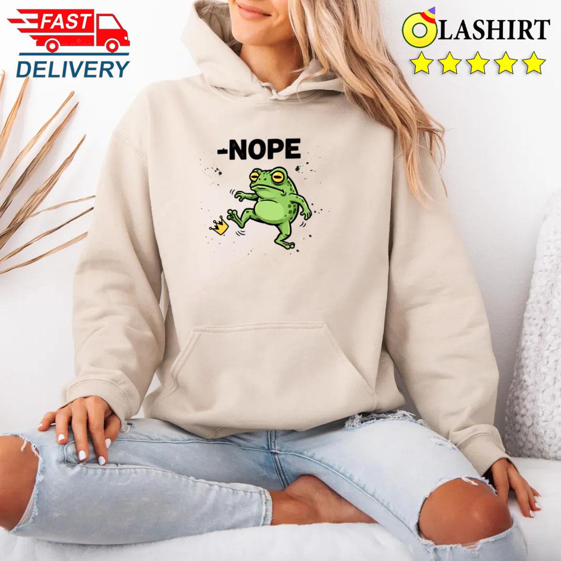 No King In America Frog Shirt, No King Shirt Unisex Hoodie