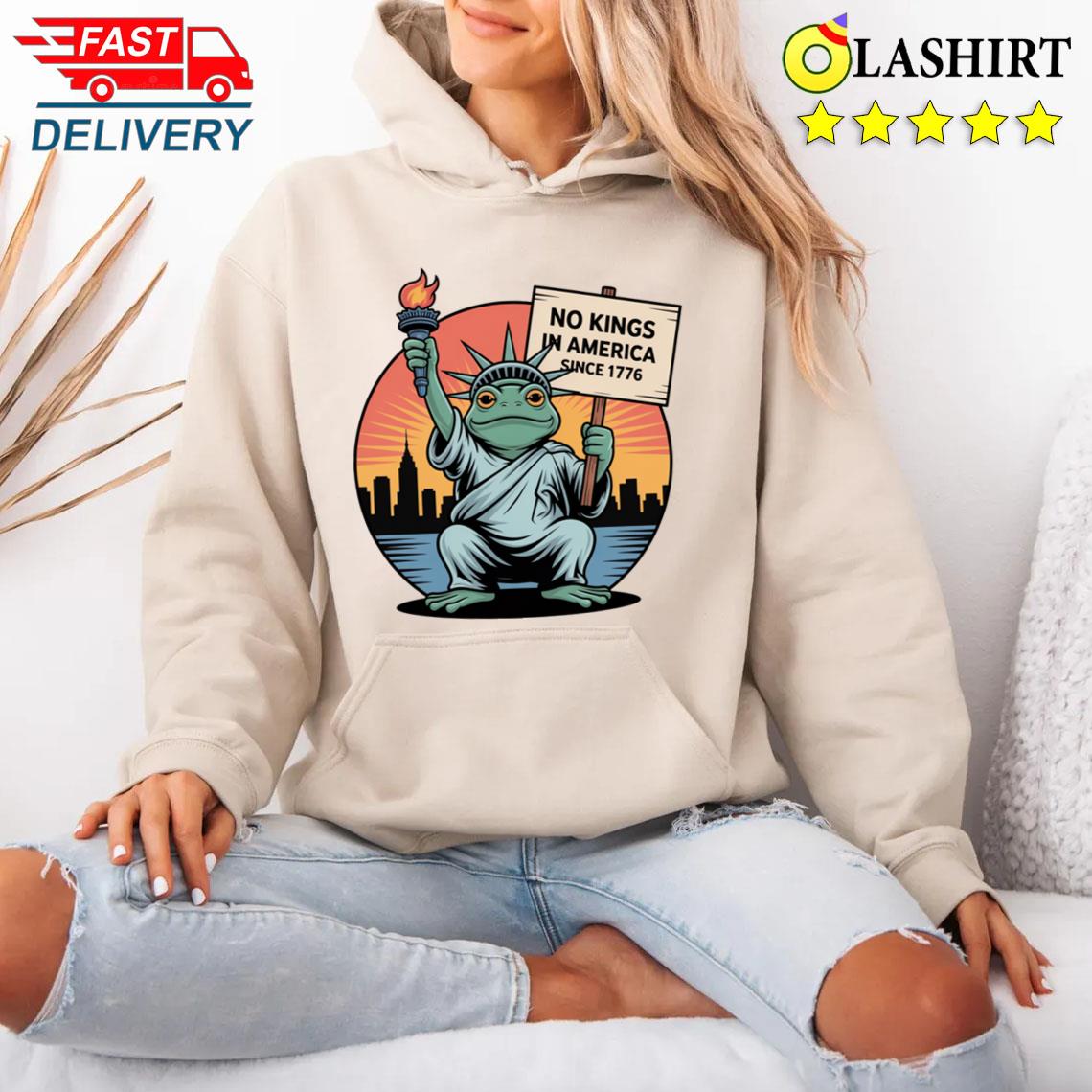 Vintage No Kings In America Portland Frog Protest Statue Of Liberty Frogtifa Anti Fascist T-shirt Unisex Hoodie