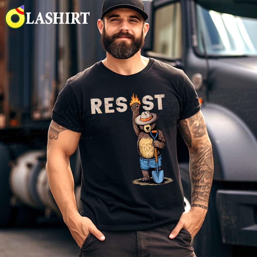 Smokeytheresistbear T-shirt