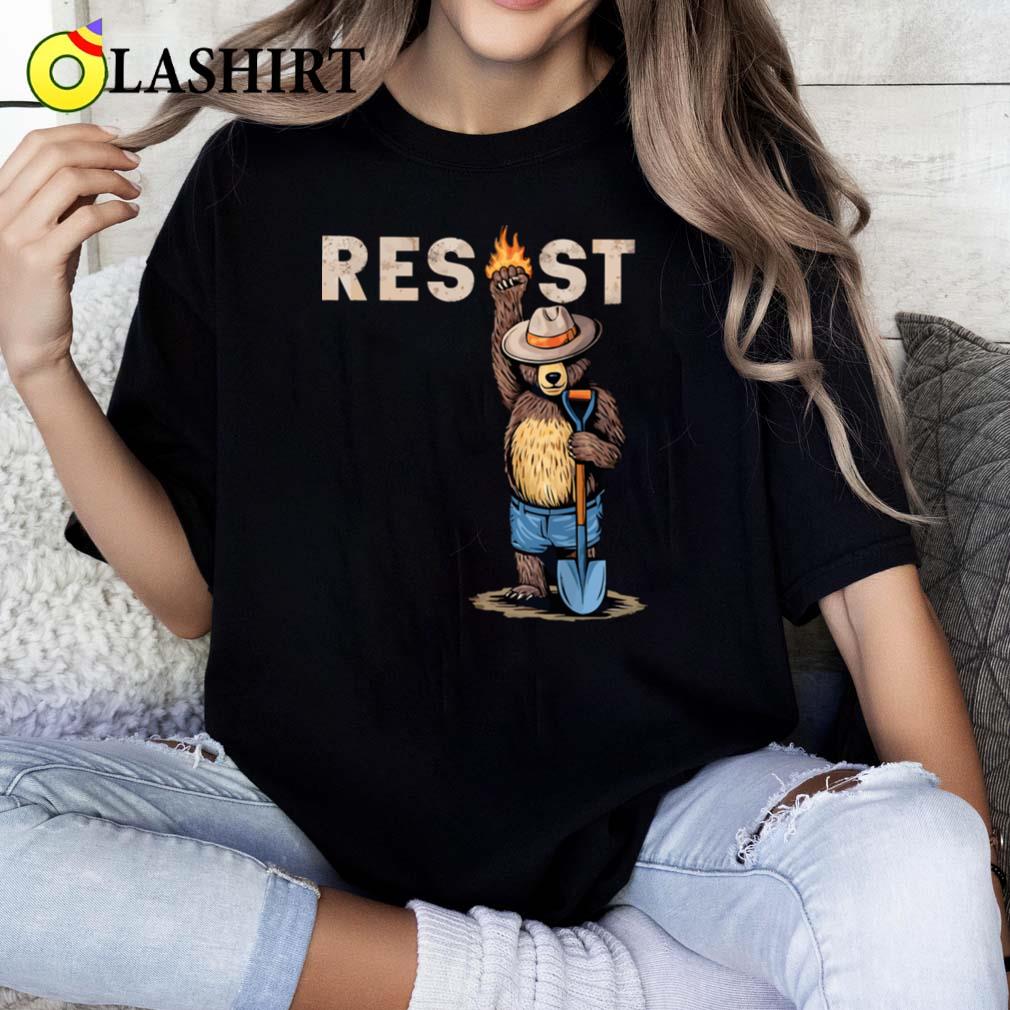 Smokeytheresistbear T-shirt Classic Shirt
